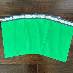 40 Pack - 7.5x10.5” Beautiful Kelly Green Poly Mailers